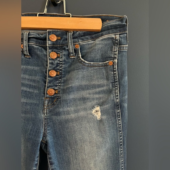 Madewell 10” High Rise Skinny Distressed Jeans Size 27” - Picture 4 of 6